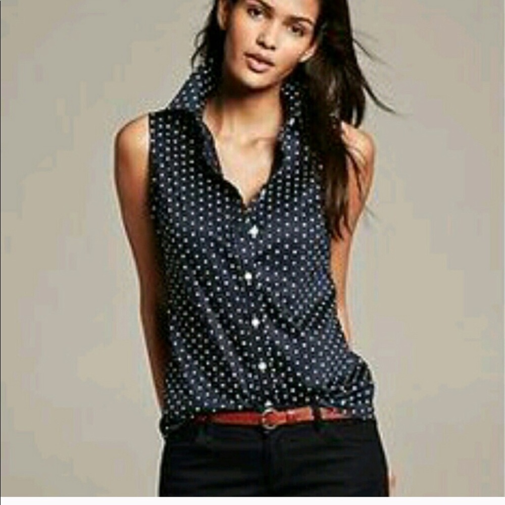 Sleeveless non-iron BR top